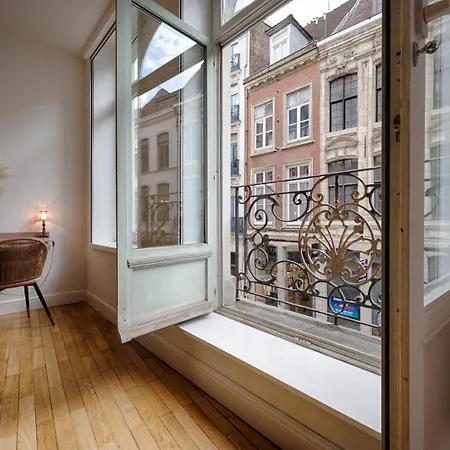 L'elegant ~ Proche Metro ~ Triangle D'or Apartment